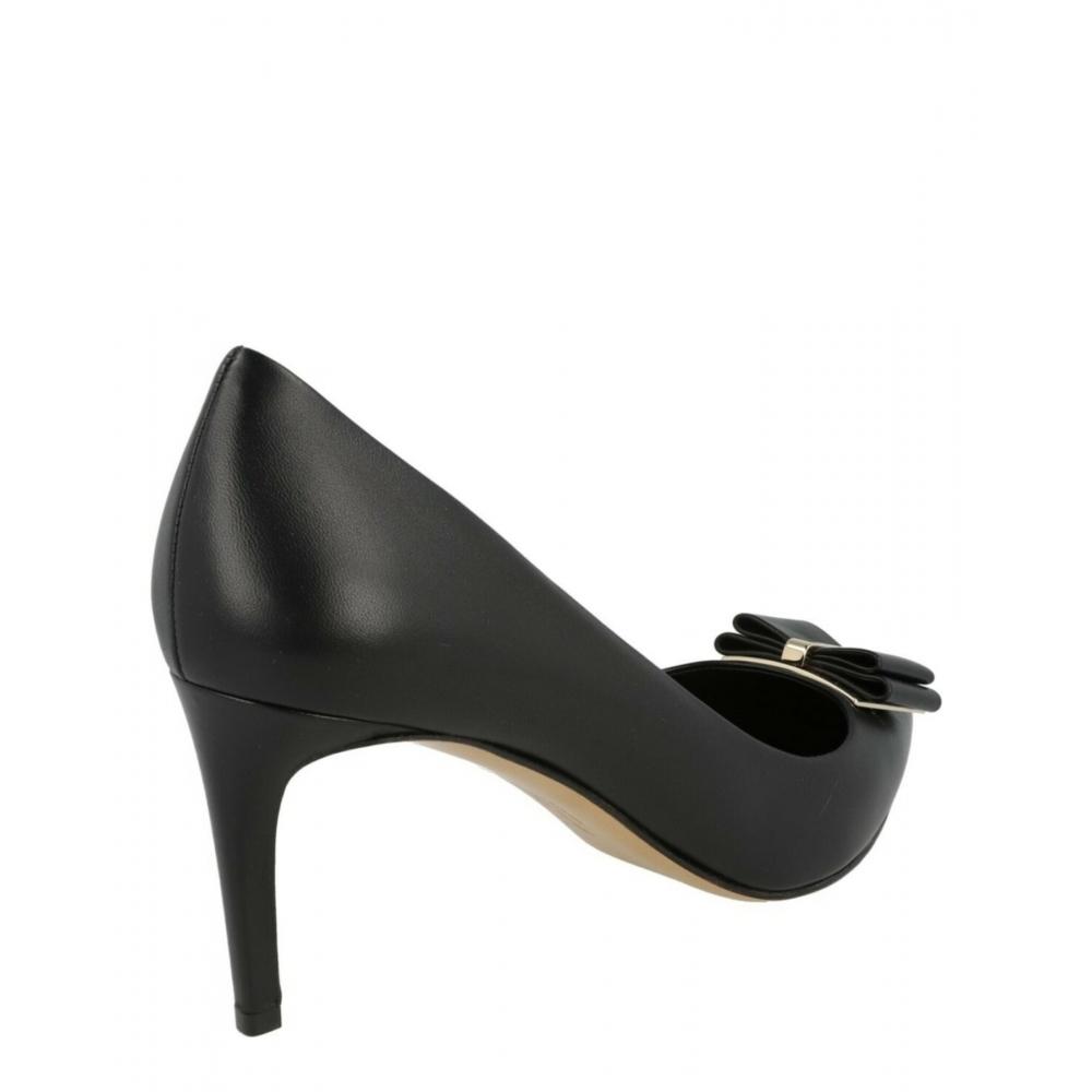 Salvatore Ferragamo Zeri 70 Leather Pumps Black