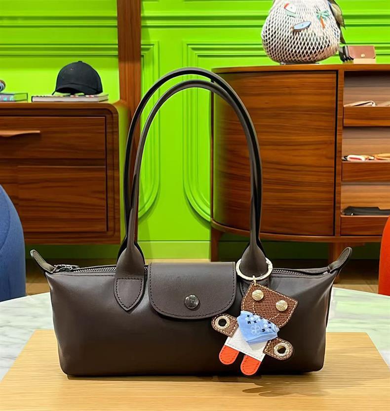 Mini Borsa a Gnocchi da Donna Estate 2026 Luce Lusso: Borsa a Spalla Baguette alla Moda, Versatile e di Grande Capacità.