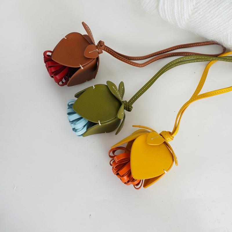 Flower Tassel Ball Bag Charm Leather Pendant Luxury  High-Grade Flower Car Pendant Decoration Bag Accessories