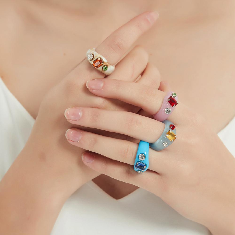 

Trendy Elegant Irregular Rhinestone Acrylic Women Finger Ring Resin Rings Geometric Transparent