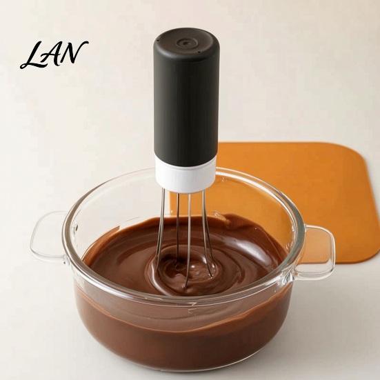 Frusta Elettrica Automatica per Salse, Mixer da Cucina a Mano Libera, 3 Velocità, Funzionamento a Batteria, Strumento di Mescolamento in Silicone, Gadget, Base Triangolare Stabile, Senza Fili