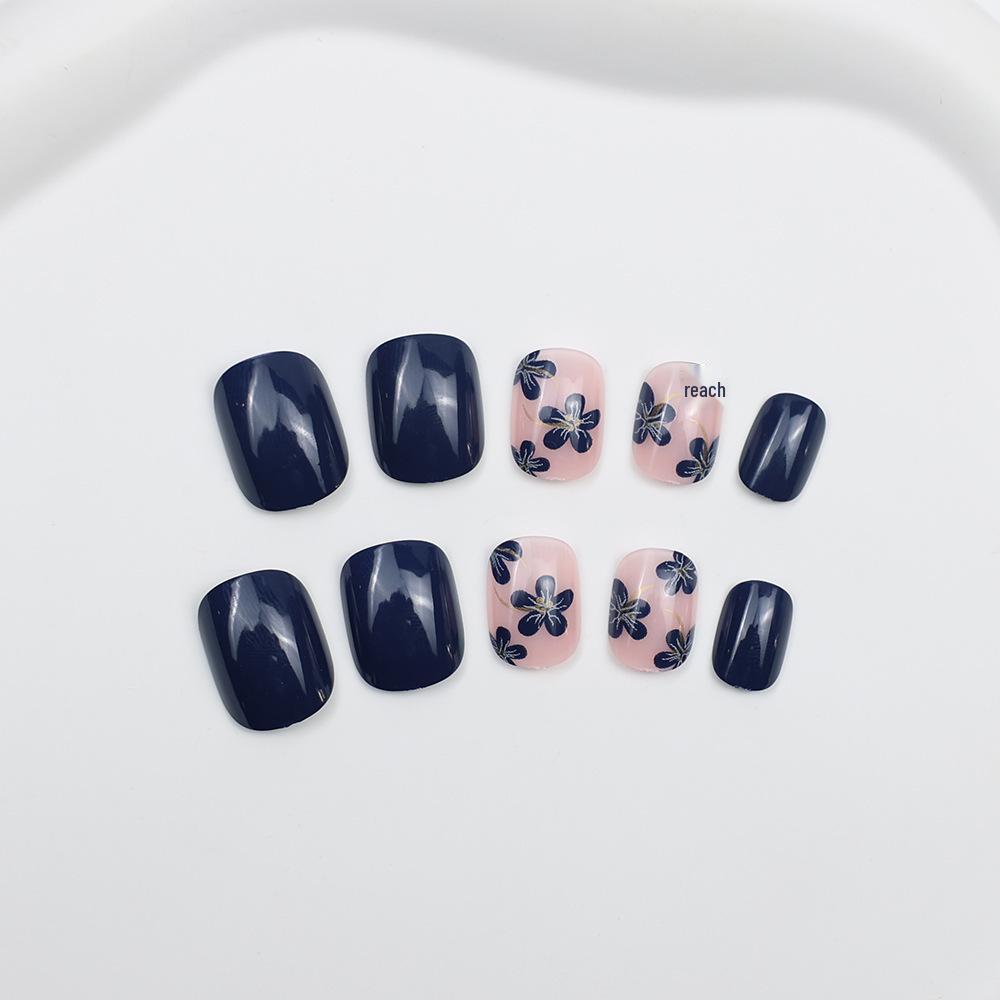 Europäischer Trend: Blau-Weiße Porzellan-Nagelsticker – Frisches Fünfblättriges Blumen-Design