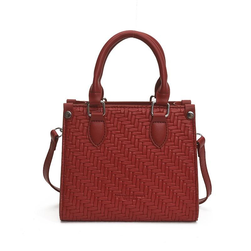 Summer New Fashion Woven Pattern Large-capacity Tote Bag Commuter Women's Bag Trendy Portable Shoulder Bag
