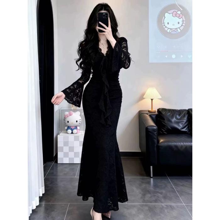 Spring & Autumn Sexy V-Neck Lace Dress - Solid Color, Slim-Fit, Hip-Hugging, Mid-Length Skirt for Women, Exudes Elegant Temperament.
