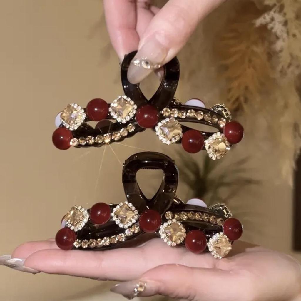 Elegancki Czerwony Rekin z Cyrkoniami i Koralikami do Włosów - Błyszczący Dodatek na Sylwestra