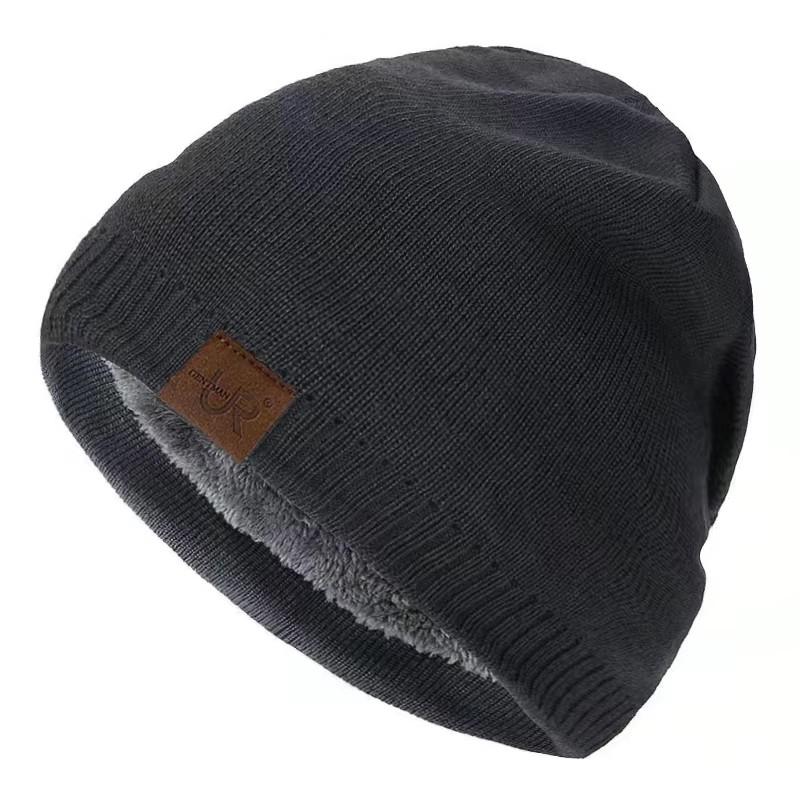 Hot Sale Unisex UR Letter Labal Winter Hats Solid Color Lightweight Soft Knitted Hats For Men Women Outdoor Cozy Beanie Cap