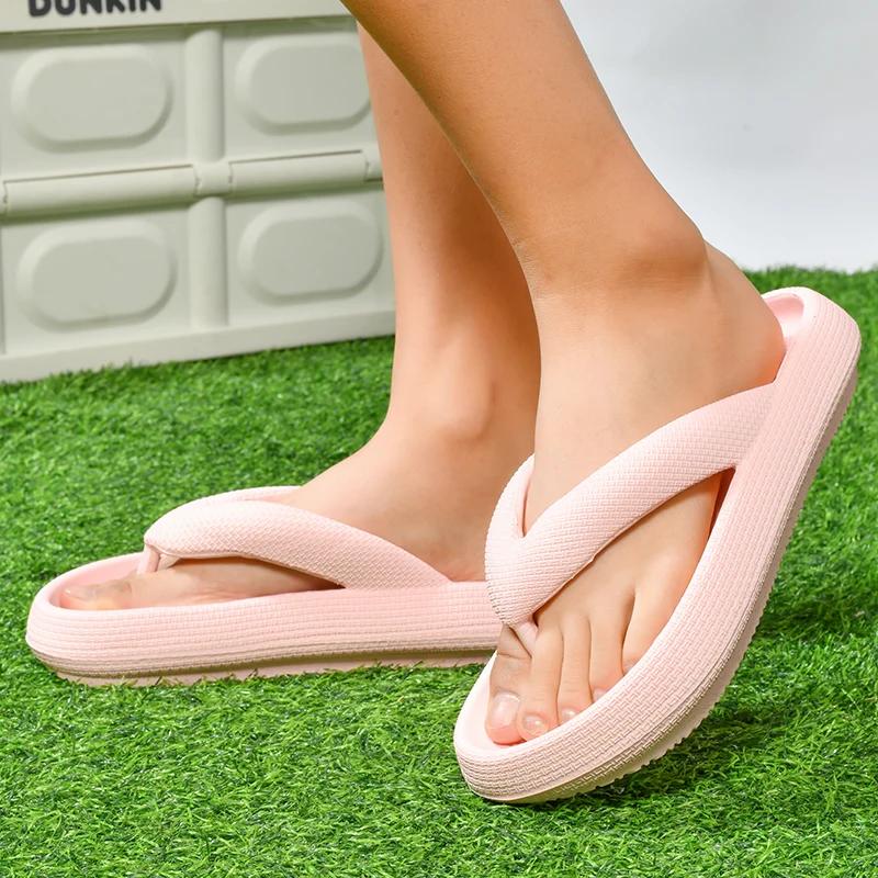 Fashion Flip Flops Men and Women Summer Anti-skid Outdoor Casual Light Beach Sandals Thick Platform House Bathroom Slippers