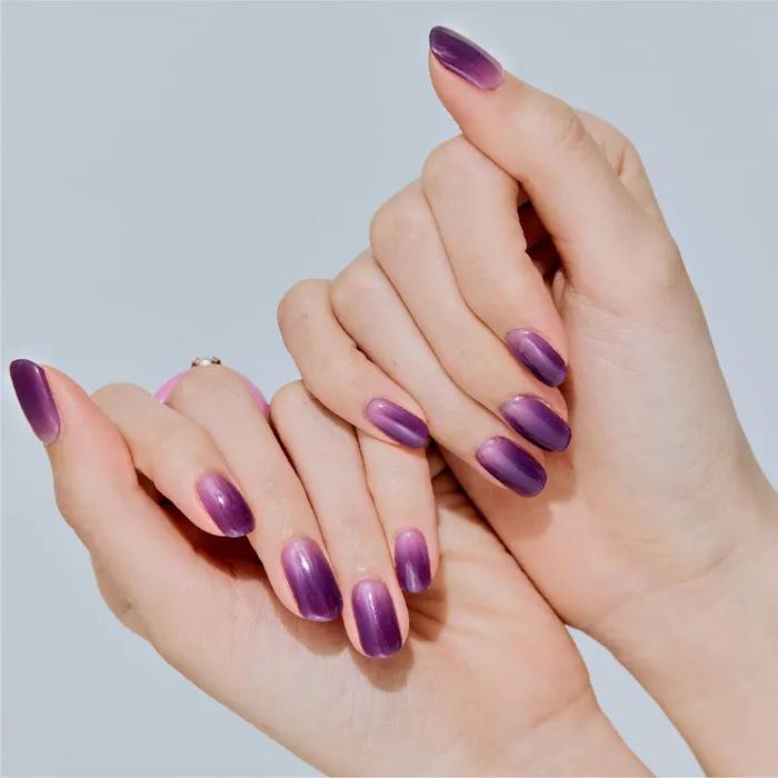 Grape gel nail