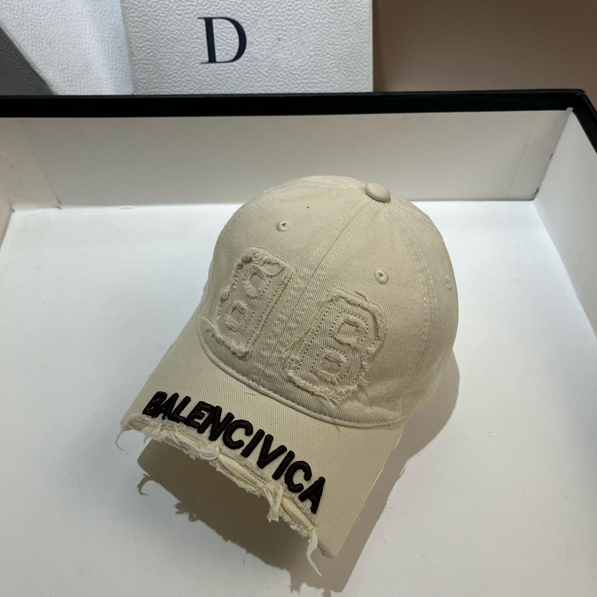 Квадратная ретро-бейсболка с потертостями и дырками, с вышитой объемной буквой, мягкий верх Adjustable