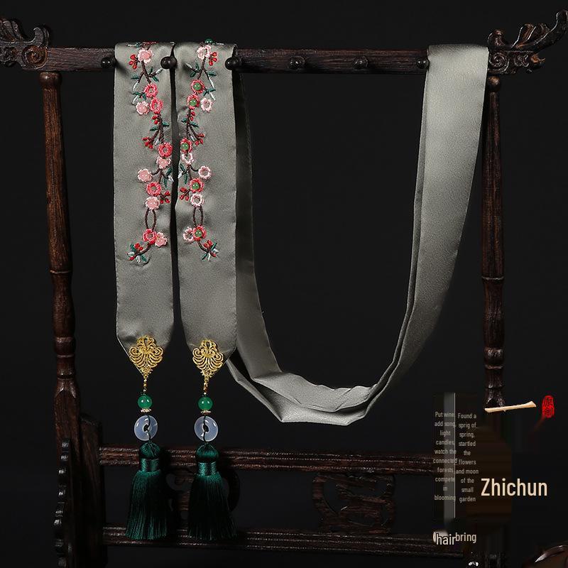 Elegant Ebony Flower Hairpin for Women – Ancient Style, High-End Feel, Simple Chinese Design, Perfect for Daily Use.