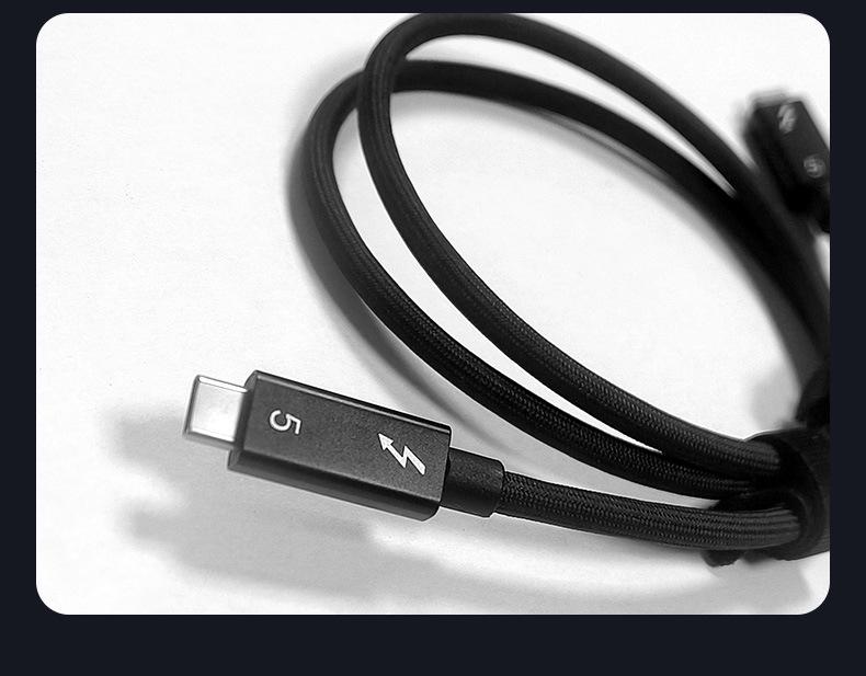 Thunderbolt 5 Type-C Cable: 80Gbps, 16K Display, 240W Charging, Thunderbolt 4 Compatible.