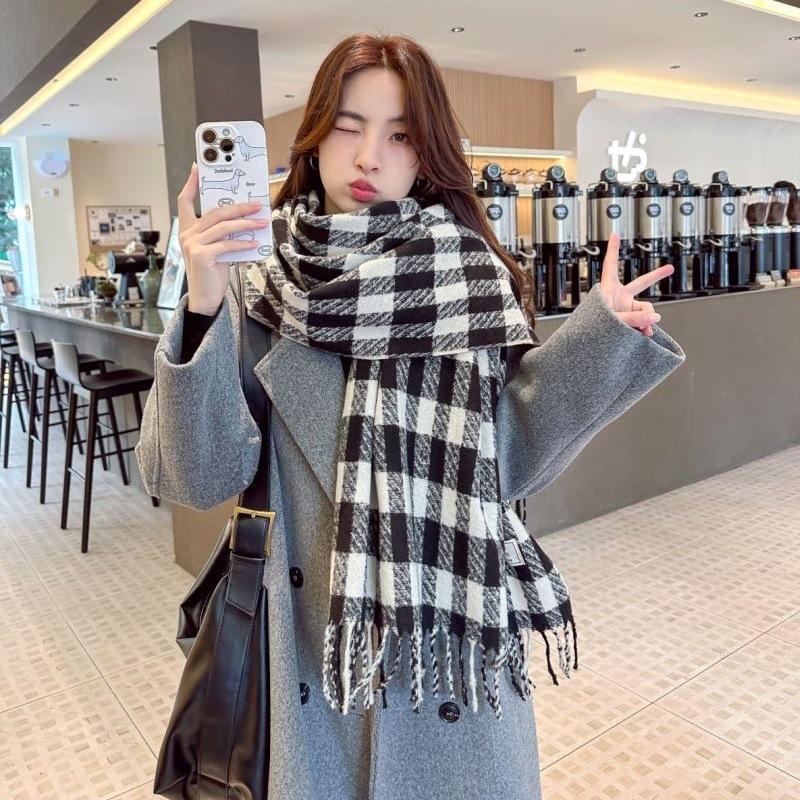 Autumn Winter Elegant Striped Plaid Scarf Shawl Women's Vintage Warm Versatile Long Neck Wrap Trendy Style