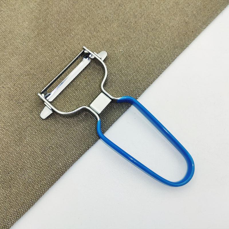 Stainless Steel Carrot and Vegetable Peeler with Dipped Plastic Handle