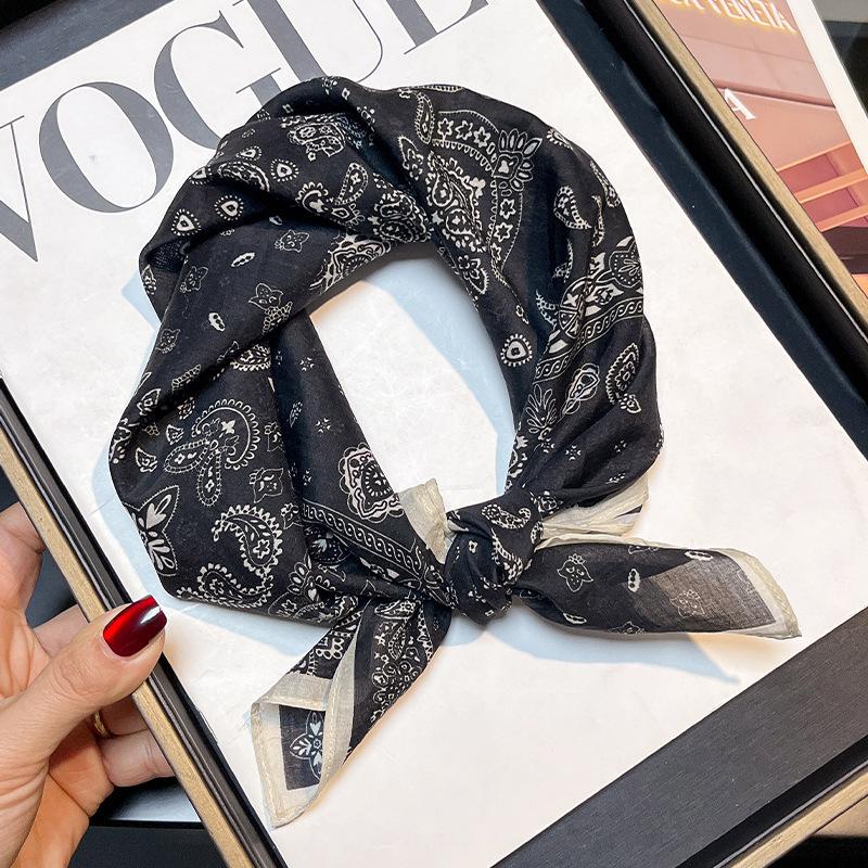 30% Silk 70% cotton Scarf Bandana Women Square Scarves Wrap Kerchief Fashion dot Headband Leopard Hijab Shawls Bandana Foulard