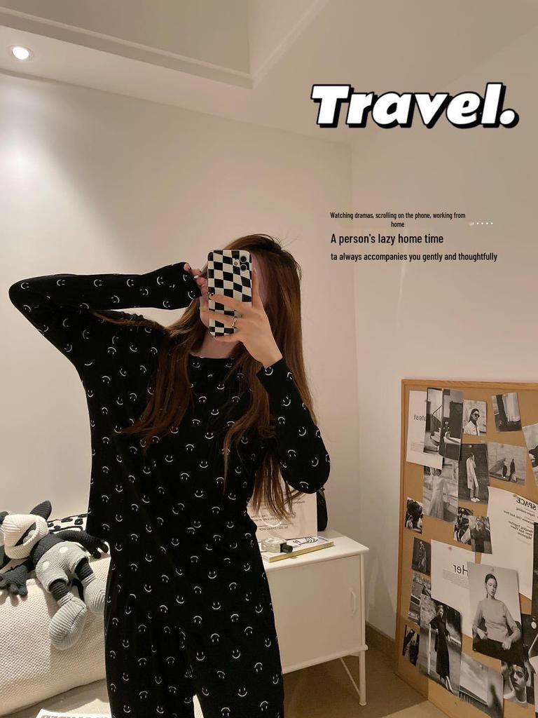 Set de lounge Smiley pentru femei: Mânecă Lungă & Pantaloni pentru Toamnă/Iarnă