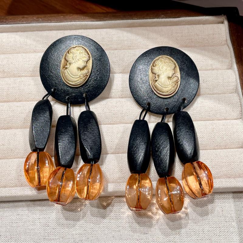 Vintage Black Series Stud Earrings 925 Silver Needle Minimalist High-End Personality Accessories for Women