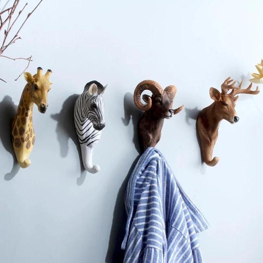 1 Pcs Retro Animal Model Decorative Hooks For Home Door Back Wall Hanging 3D Wall Art Resin Crafts