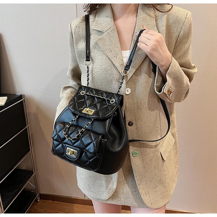 Xiaoxiangfeng rhombus chain backpack women's 2025 summer new fashion simple student bag high-end shoulder bag