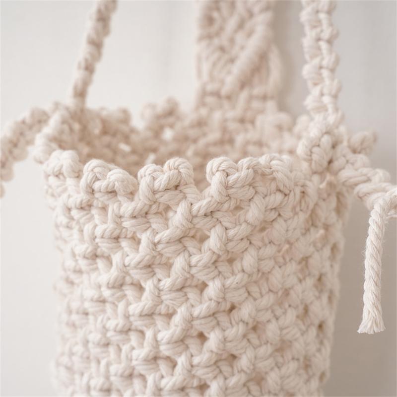 Plant Hanger Indoor Hanging Plant Basket Decorative Flowers Holder Stand for Indoor Outdoor Home Hanging Decorations