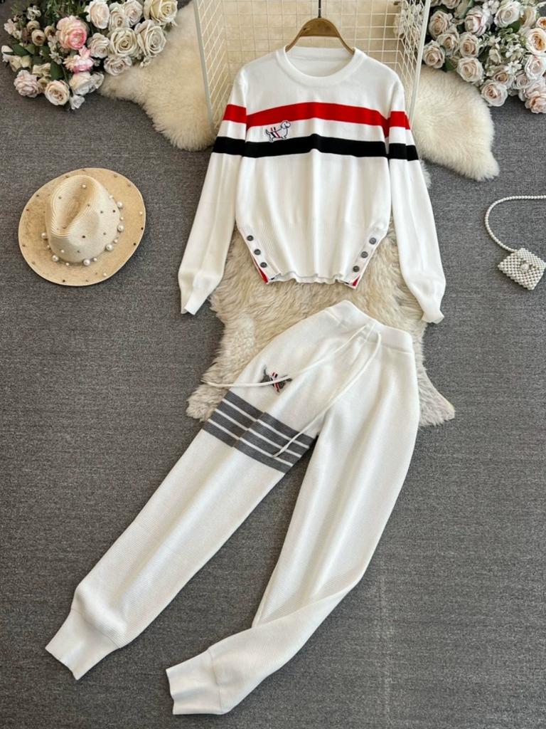 Jaro Podzim Ženy Pletený svetr Pruhované tepláky Módní Kreslený Psí výšivka Pulovr Topy a délka ke kotníkům Dvoudílná sada kalhot