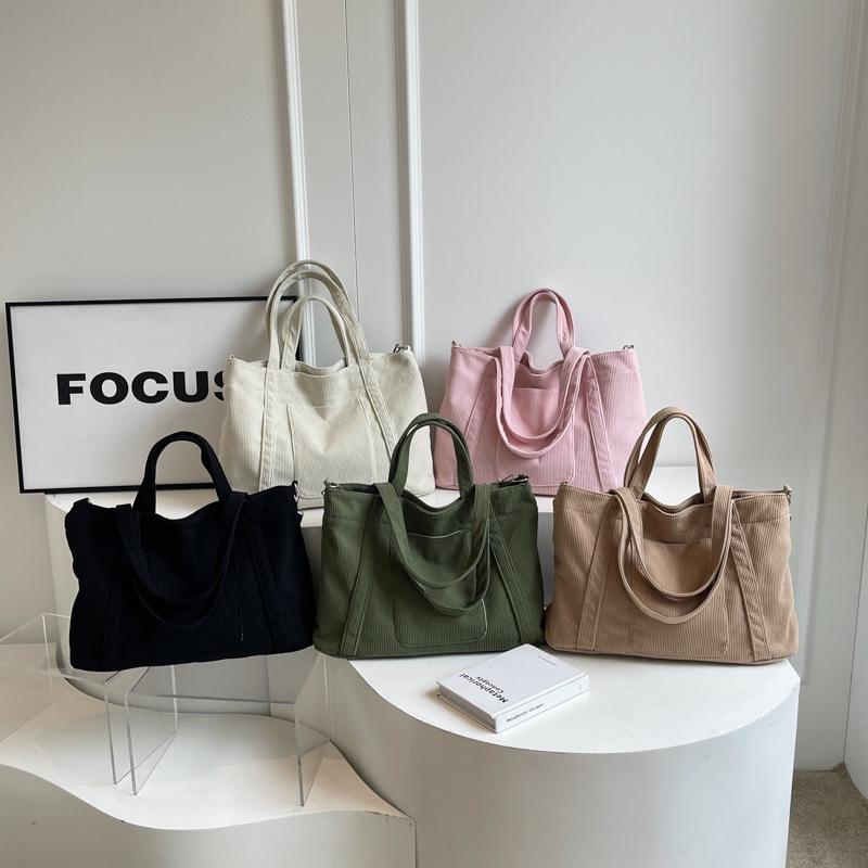 Sacs à bandoulière en velours côtelé grande capacité pour femmes Sacs fourre-tout simples de couleur unie pour femme pour le travail l'école Sacs à main polyvalents pour dames