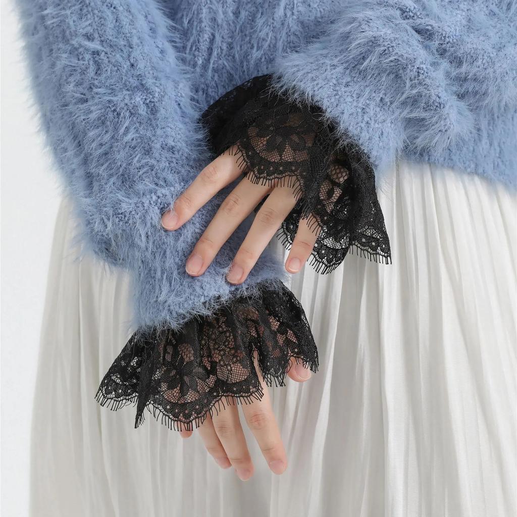 Fashion White Detachable Cuffs for Women Lace Fake Sleeve Cuffs Floral Pleated Embroidery Flare False Cuffs Extension Wristband