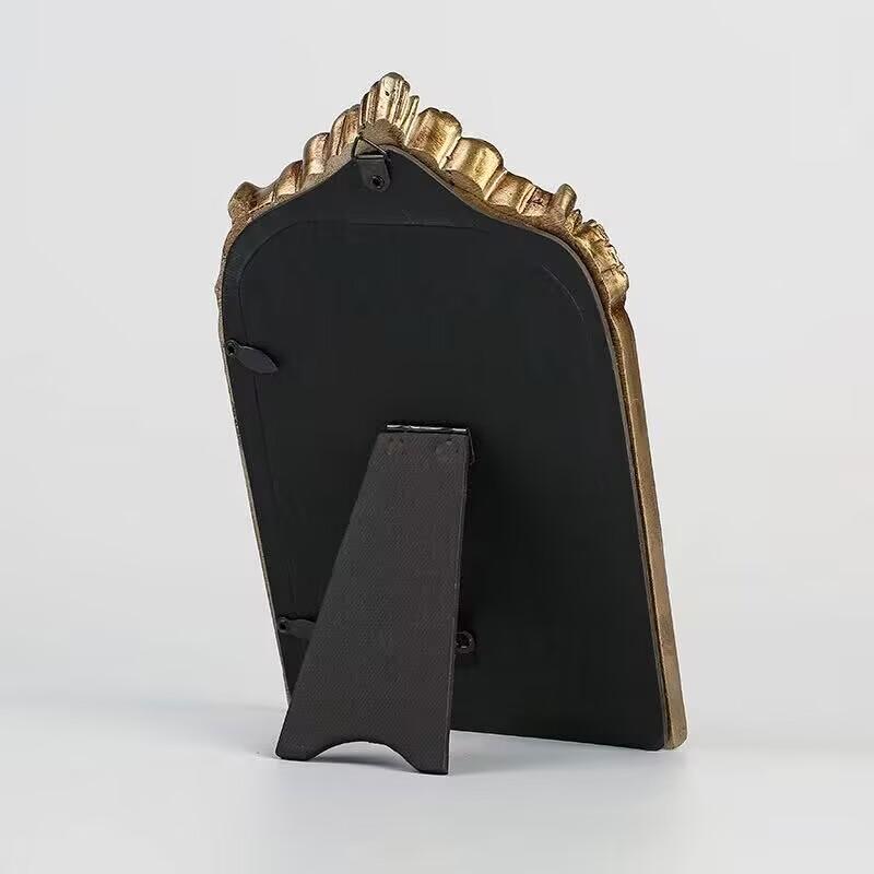 6-inch Vintage Gold Carved Photo Frame Painting Resin Wall Mural Crafts Home Room Desktop Decor Cafe Hotel Wall Accessories Art