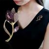 Broches Tulipe Fleur Cristal Violet pour Femmes Vêtements Élégants Accessoires Costume Broches de revers Bijoux de Fête Cadeaux