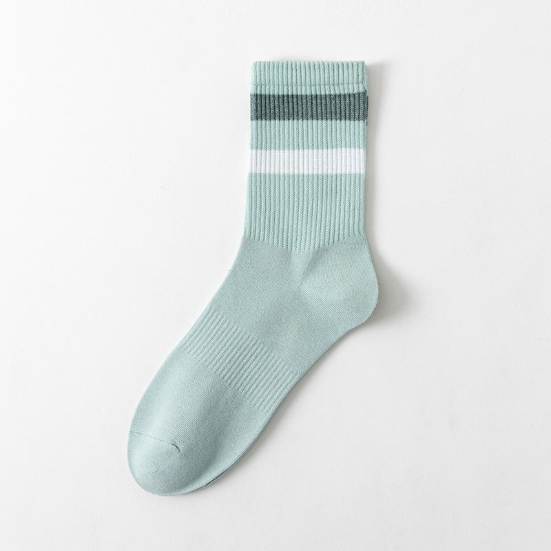 Men's Mid-calf Socks for Spring and Autumn, Antibacterial, Sweat-absorbing and Breathable. Men's Striped White Casual Socks for Spring and Autumn