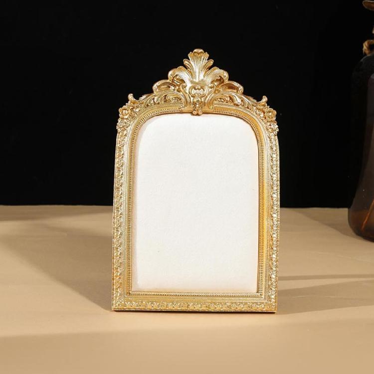 Decorative Golden Resin Earring Showcase Tray Jewelry Organizers Photo Frame For Boutique Displays