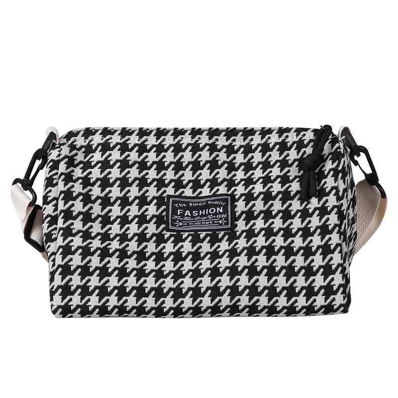 Trendy Houndstooth Pattern Kids Shoulder Bag Versatile Retro Tote For All Occasions