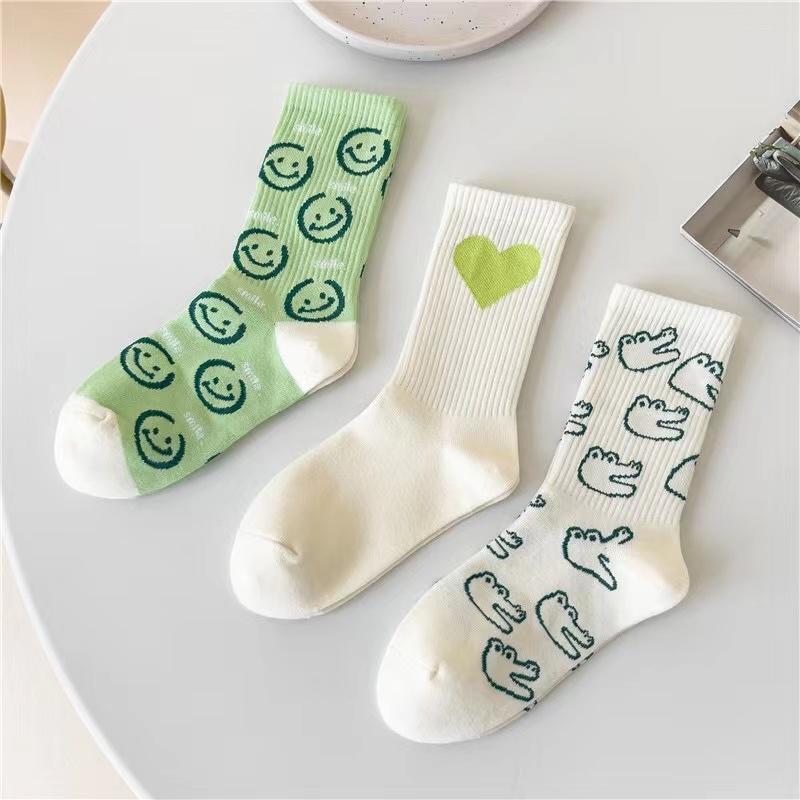 Spring Summer Green Smiling Face Women Socks Cotton Kawaii Korean Japanese Designer Socks Cartoon Dinosaur Socks