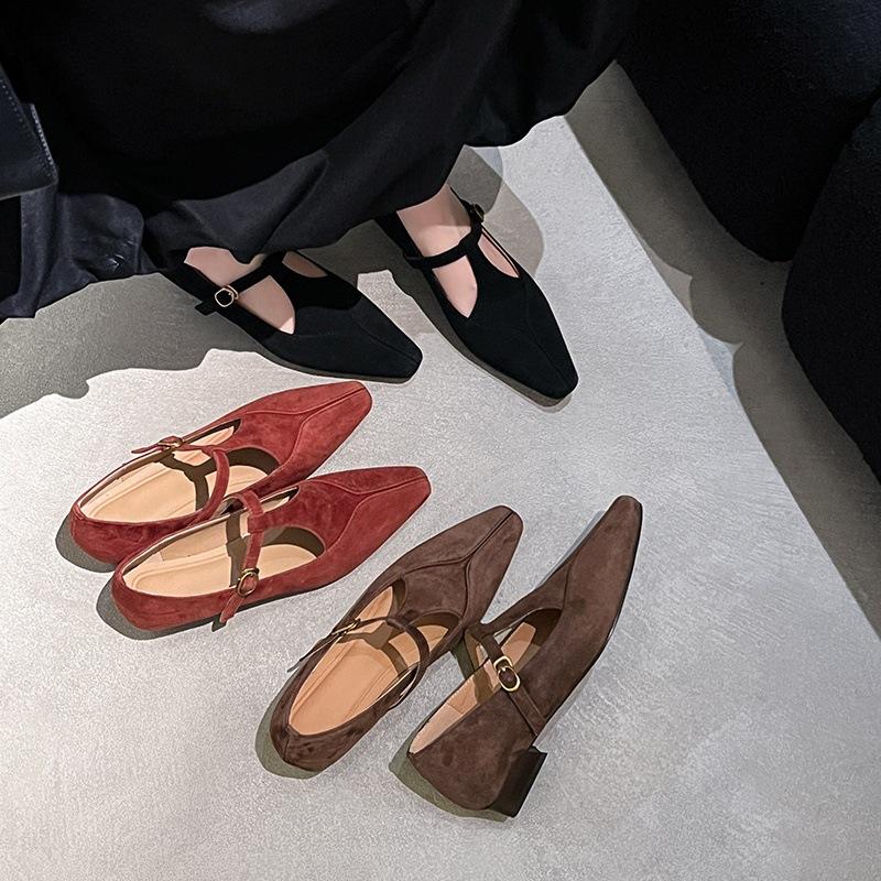 Low heel soft four-season single shoes leather pointed fashion single shoes women's non-slip beef tendon sole large size comfortable cowhide women's