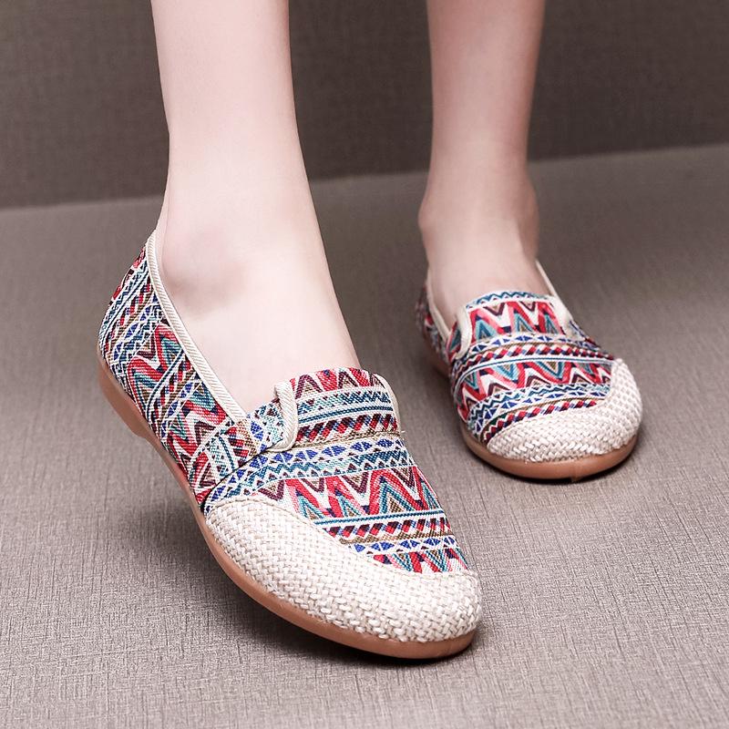 2025 Spring/Summer Women's Ethnic Style Flat Heel Old Beijing Cloth Shoes for Middle-Aged & Elderly Mothers
