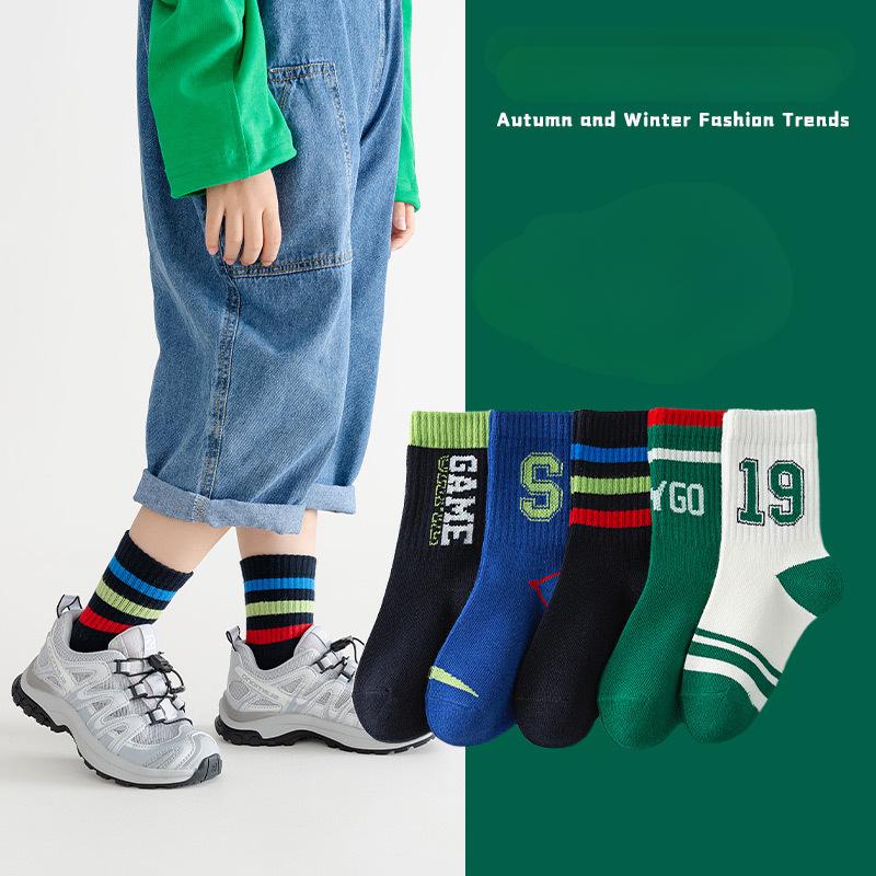5 Paare/Satz Niedliche Baby Jungen Socken Herbst Winter Baumwolle Kinder Mid Tube Socke Vintage Marineblau Gestreifte Kinder Sportliche Socken