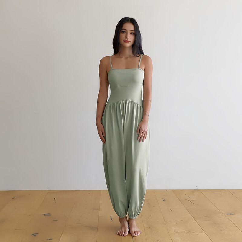 

Niche Style Sling Yoga Jumpsuit Jogger Pants Patchwork Sleeveless Dance Pilates Yoga Bodysuit with Chest Pad Light green L