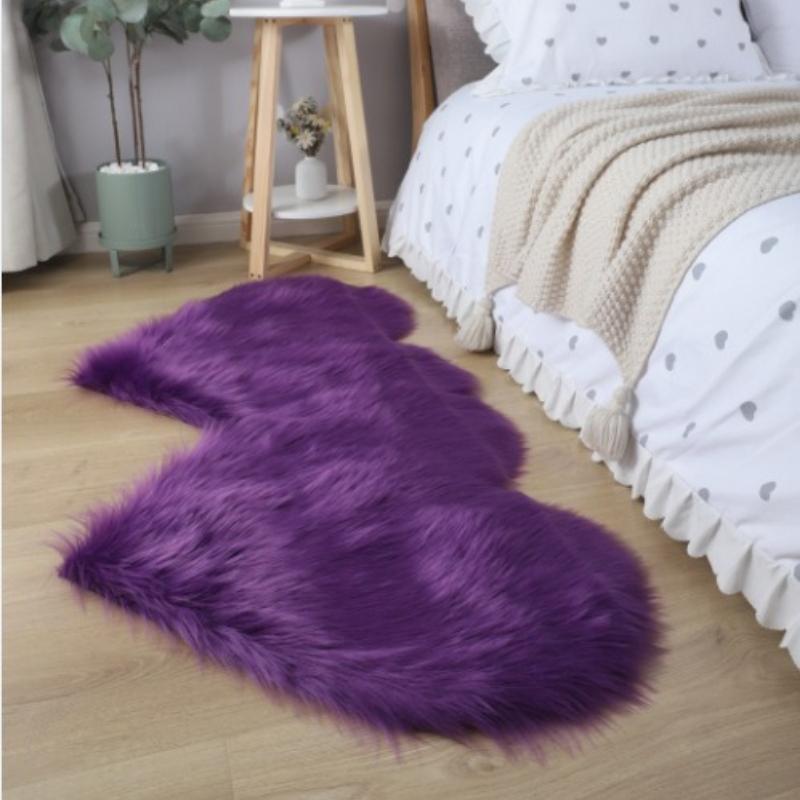 Faux Wool Heart-Shaped Rug Sofa Cushion Floor Mat Long Pile Heart-Shaped Bedroom Home Use