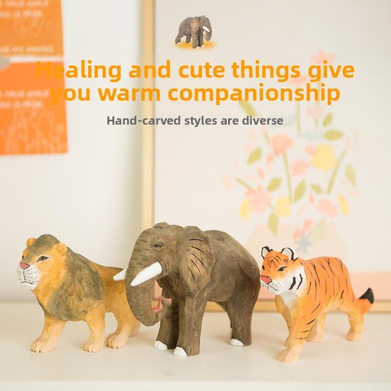Wooden Animal Carving Decor Set With Handcrafted Art For Desktop Display And Gift Giving