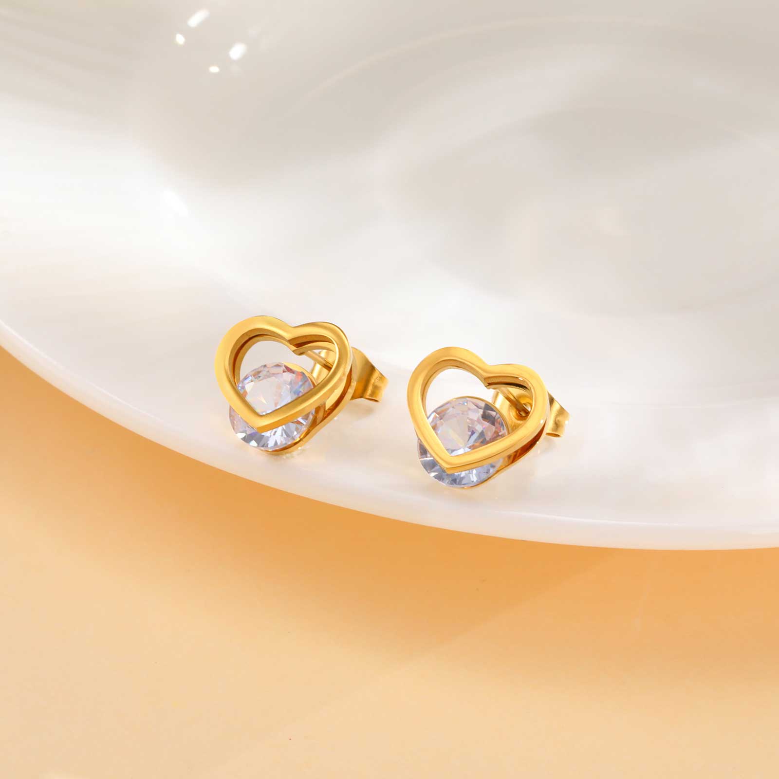 

High Quality Shiny Zircon Heart Stud Earrings for Women, Stainless Steel Gold Color Earrings, Light Luxury Jewelry Gift