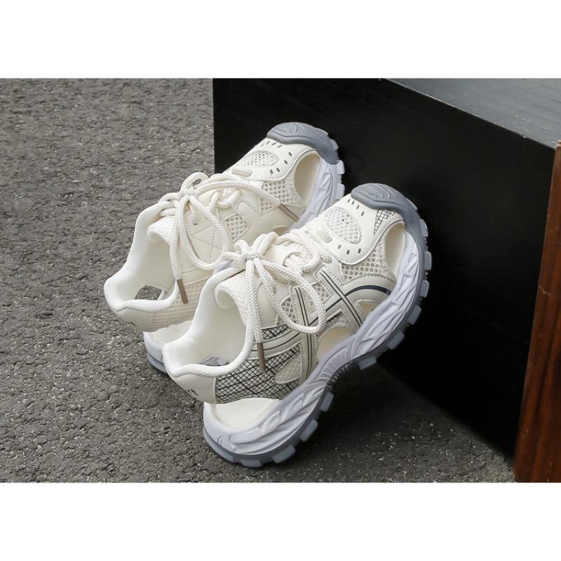 Nuovi Sandali Chiusi Estivi per Bambini - Scarpe Sportive Traspiranti in Rete Traforata per Ragazzi con Suola Morbida e Stile Chunky Dad Shoe