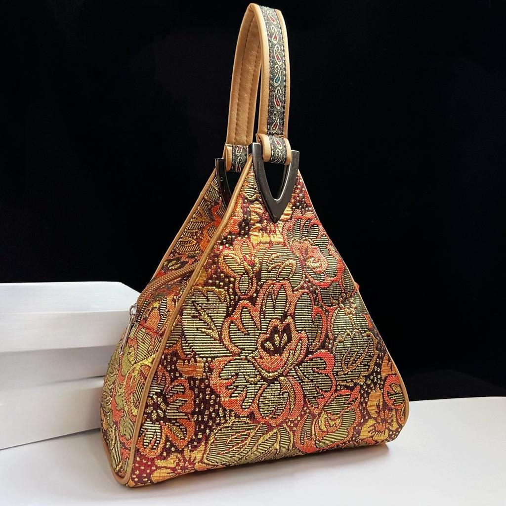 Flowers Embroidery Handbags Women Small Bag Shopper Purse Handbag Triangle Bag Mother Day Clutch Handy Bags One Handle Bags Mini