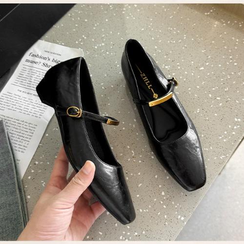 

Fashion 2025 Spring New French Style Women Shoes Wide Width Comfort Commuter Flats Fashionable Versatile Large Size 35