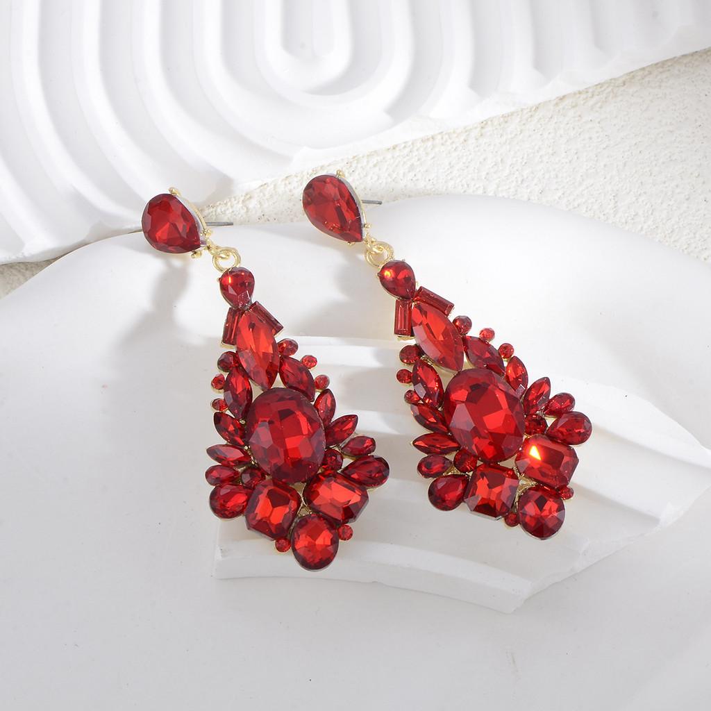 Fashion Alloy Water Drop Earrings For Women With Retro Luxe Design For Dinner Parties