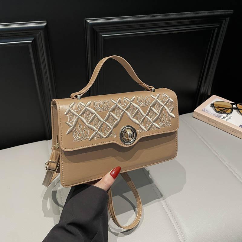 

Lock design women s bag new printed texture women s handbag casual foreign style shoulder messenger bag хаки