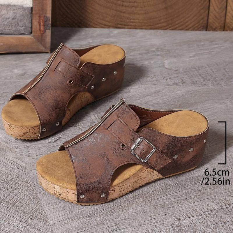 Fashion Summer Non-Slip Rivet Wedge Women Slippers Casual Buckle Strap Platform Slippers for Women Solid Plus Size Woman Slides