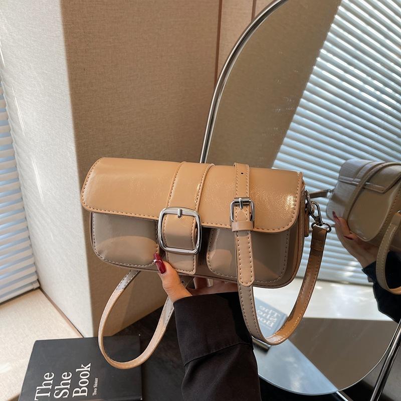 

Популярная сумка этого года женская 2025 новая мода высококлассная сумка через плечо универсальная сумка-мессенджер маленькая квадратная сумка хаки