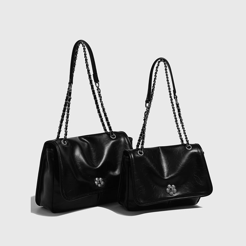 Handbag Women's New Chain Tote Bag Women's Large Capacity Versatile Commuting Bag Single Shoulder Armpit Crossbody Bag