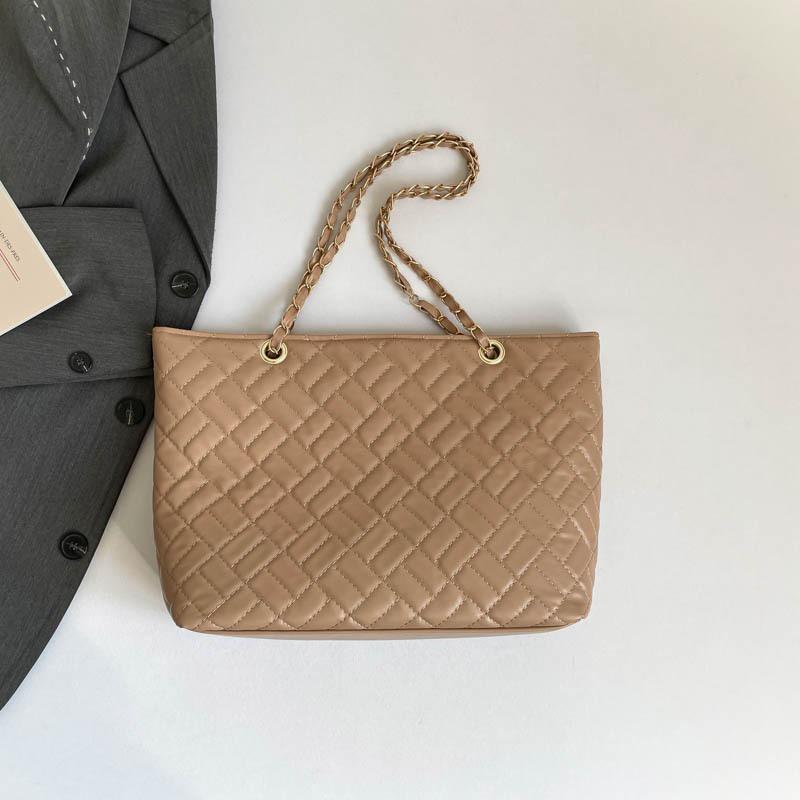 Leisure Fashion Large-capacity Tote Bag, Stylish and Trendy Crossbody Bag