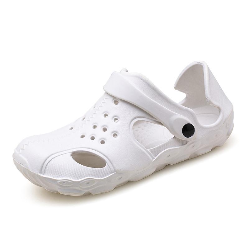 Sandals men's shoes new hole shoes casual bag head beach shoes fashion wear sandals play men's sandals