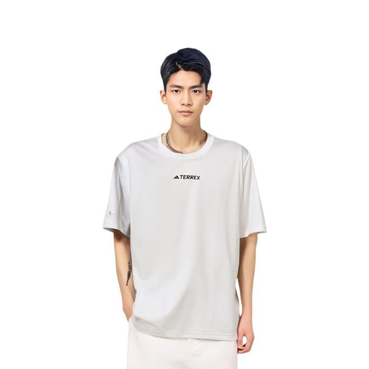 adidas T Shirts Men's White Crew Neck Moderate Straight Fit HM4047